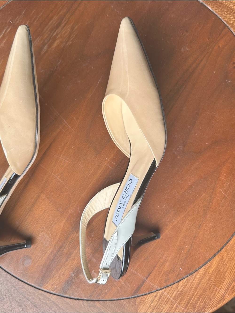 Jimmy Choo Beige Patent Leather Pointed Toe Slingback Pumps size 38.5 - Classic - Picture 6 of 6